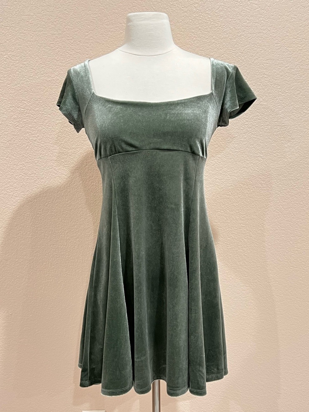 Rewind Sage Velour A-Line Princess Cut Mini Dress Size Small - Picture 6 of 10